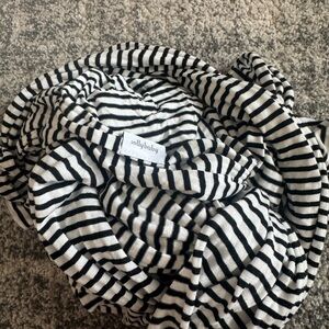 Solly Baby Monochrome Striped Wrap